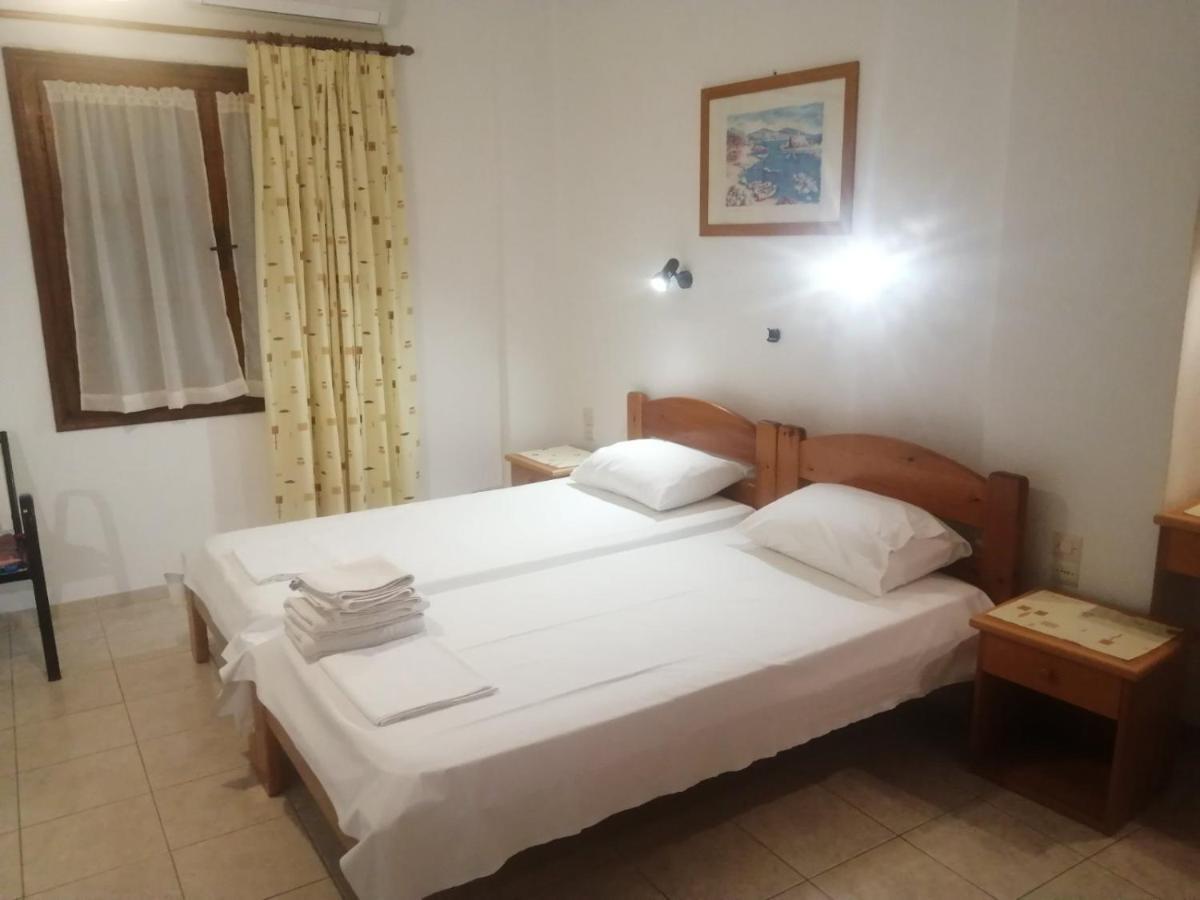 Amalia Studios Skiathos-stad Buitenkant foto