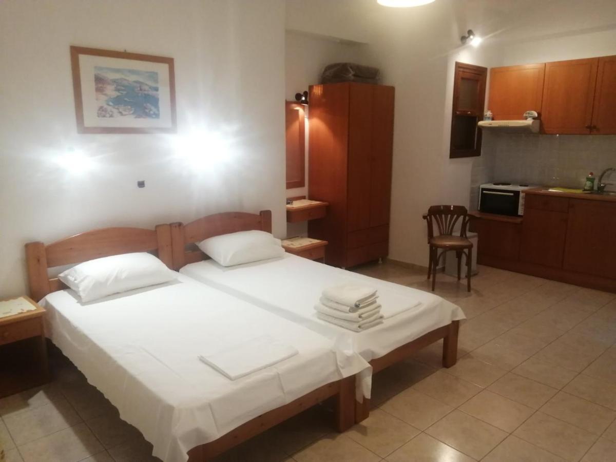 Amalia Studios Skiathos-stad Buitenkant foto