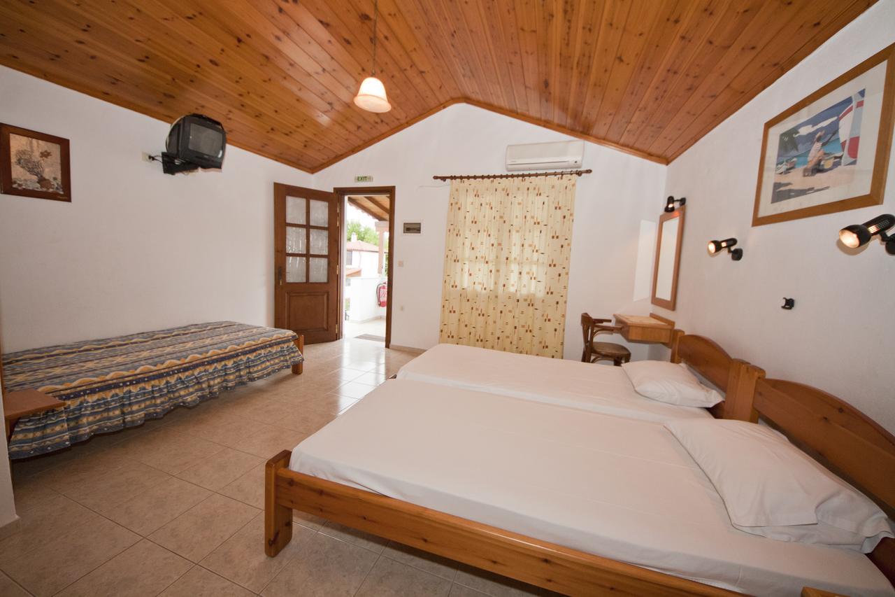 Amalia Studios Skiathos-stad Buitenkant foto